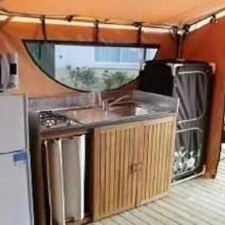 3 Etoiles - Piscine - Eehheg Landry