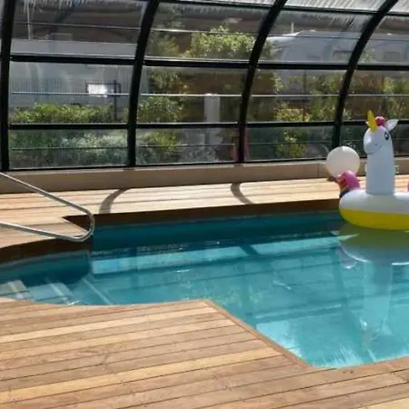 3 Etoiles - Piscine - Eehheg